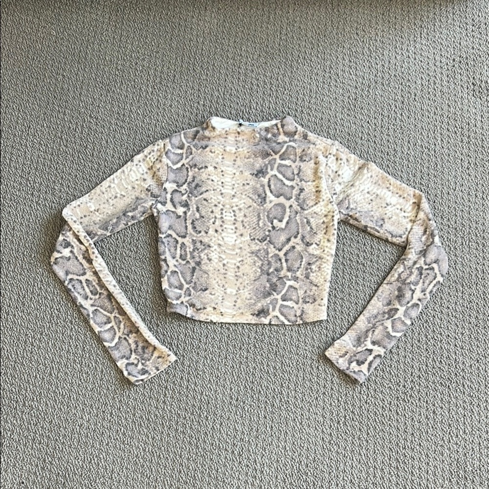 Snake Print Long Sleeve Crop Top